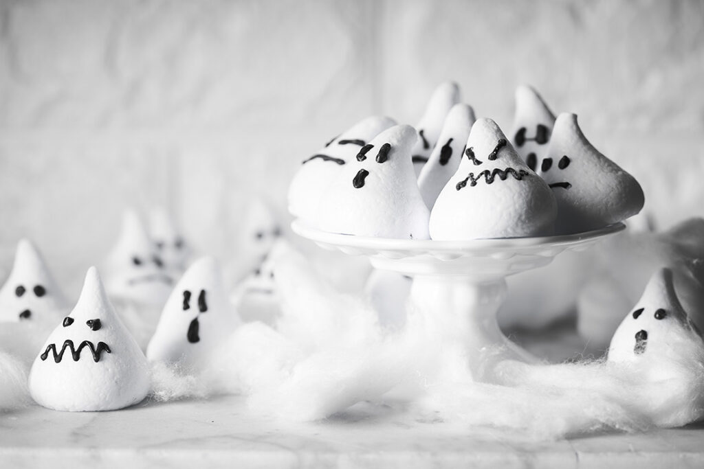 ghost-shaped meringues Halloween party food