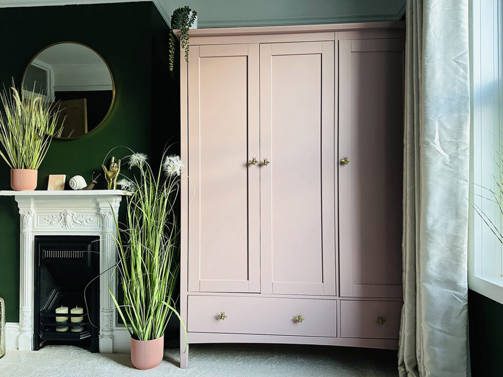 Pink wardrobe guest bedroom makeover ideas