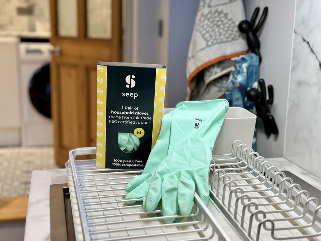 Seep gloves for house cleaning