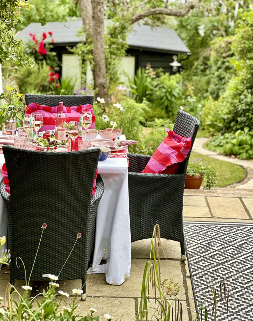 Style & Decor blogger Sarah's garden and table dressed for lunch with friends